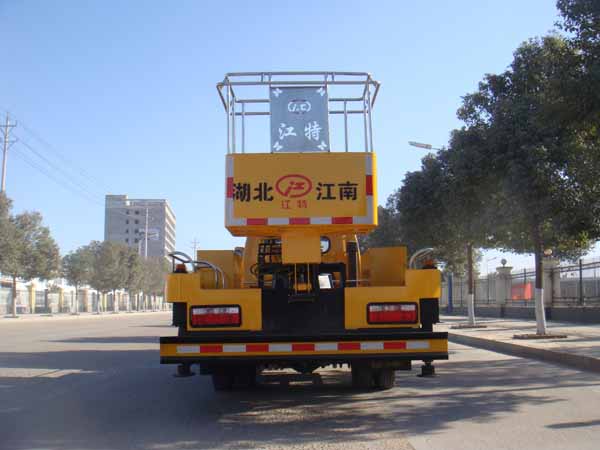 东风多利卡20米直臂高空作业车