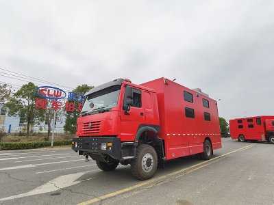 豪沃宿营车