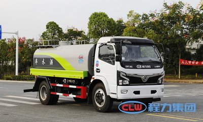 国六大福瑞卡 9.2吨 洒水车
